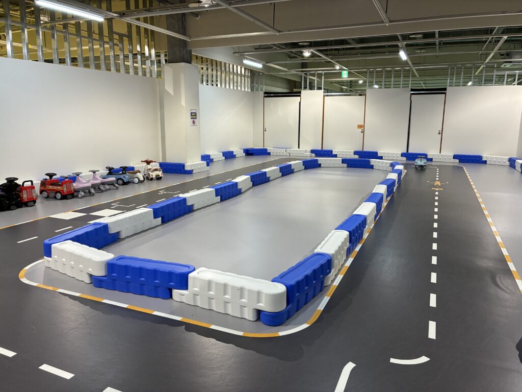 乗り物コーナー